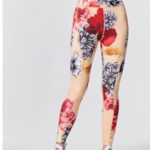 Carbon38 matching floral set